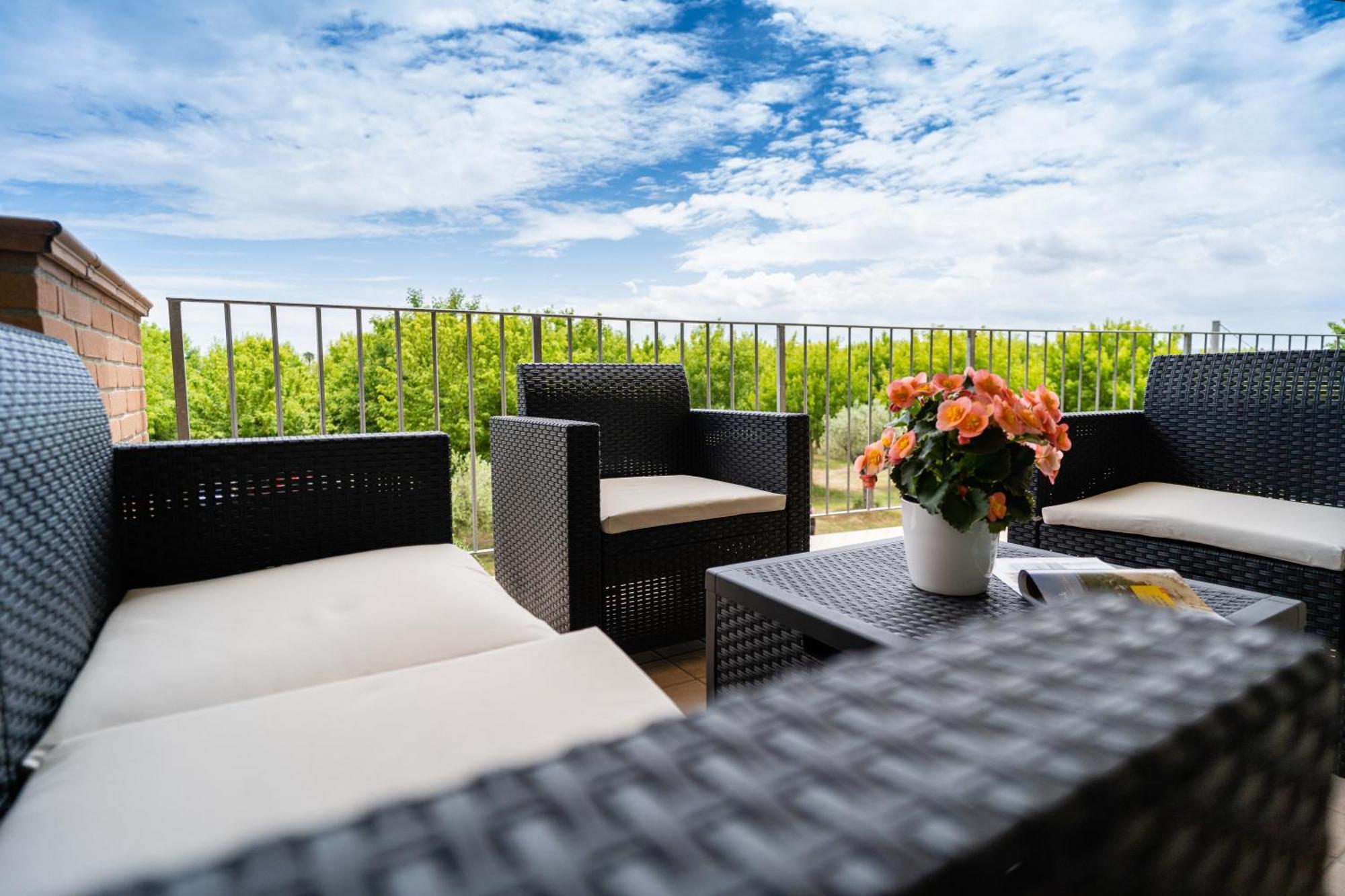 Club Del Sole Stork Family Collection Hotel Джулианова Екстериор снимка