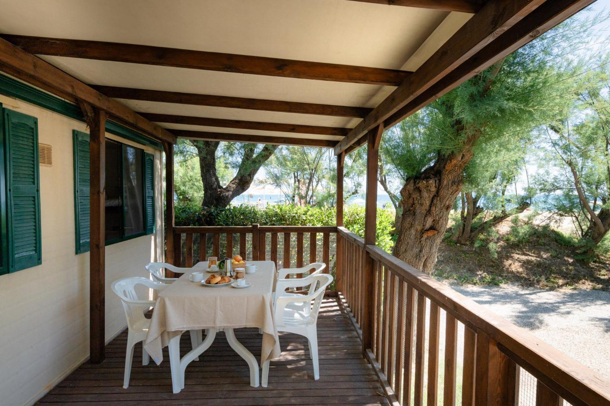 Club Del Sole Stork Family Collection Hotel Джулианова Екстериор снимка