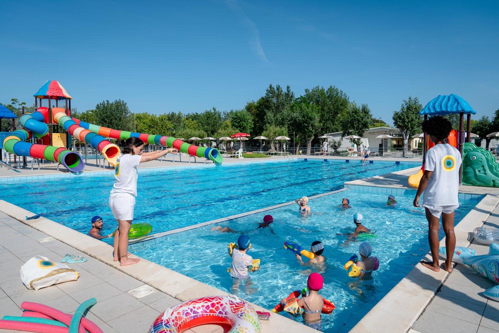 Club Del Sole Stork Family Collection Hotel Джулианова Екстериор снимка