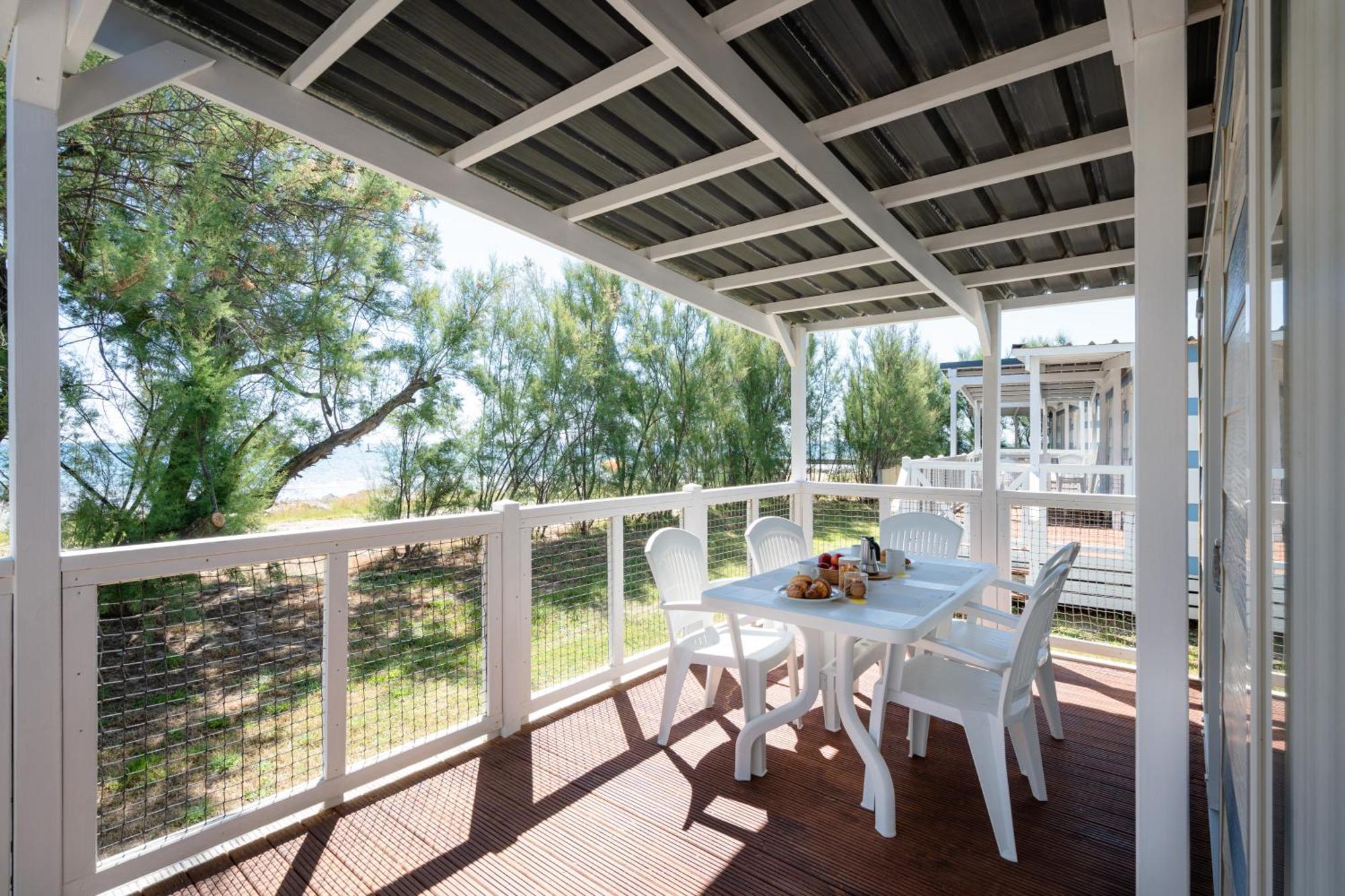 Club Del Sole Stork Family Collection Hotel Джулианова Екстериор снимка