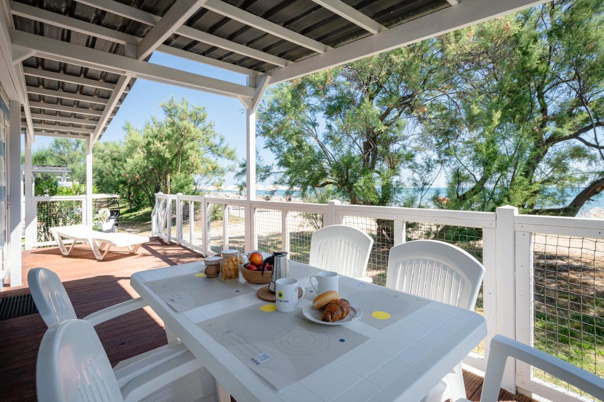Club Del Sole Stork Family Collection Hotel Джулианова Екстериор снимка